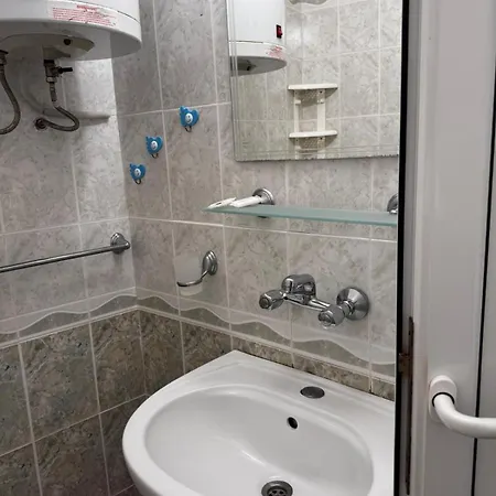 Benadi ゲストハウス 3*