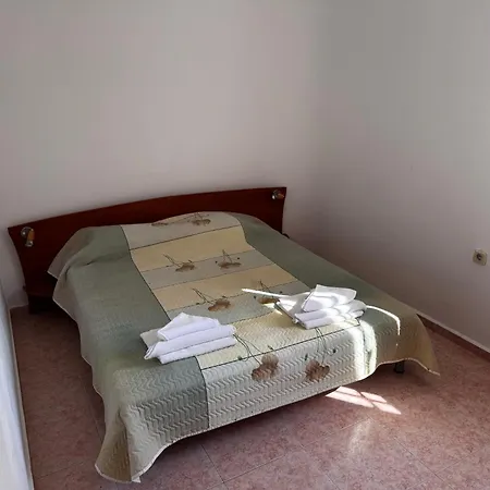 Benadi 3* ブルガス